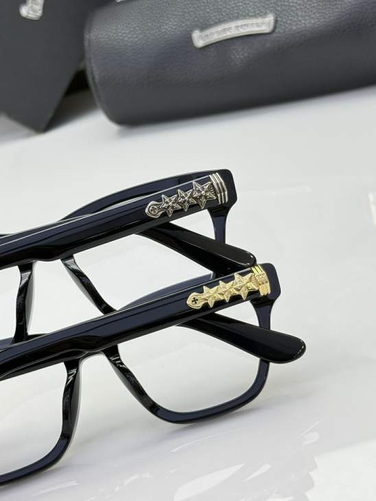 Picture of Chrome Hearts Sunglasses _SKUfw77797075fw